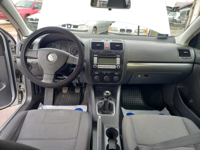Volkswagen Golf V - Image 7